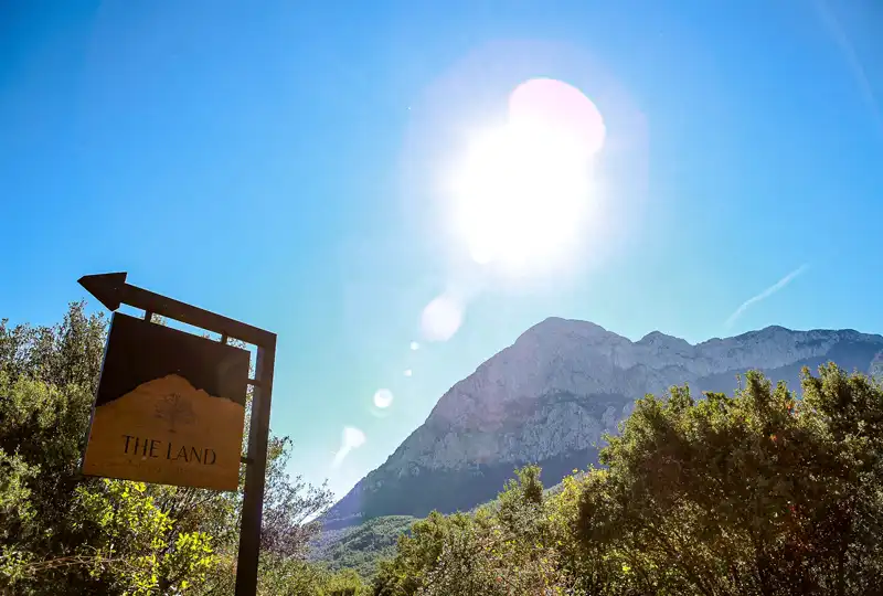 The_Land_natures_Heaven_1